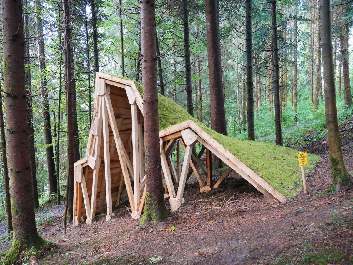 Bindestrich 21 Weg Grenzerhiasle 2 b